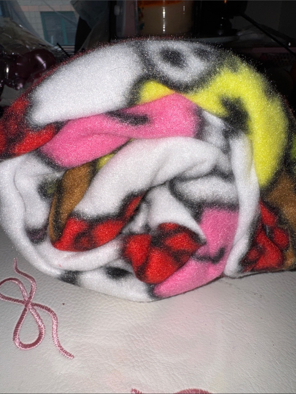 Fleece Throw Label - Picture 3 of 5